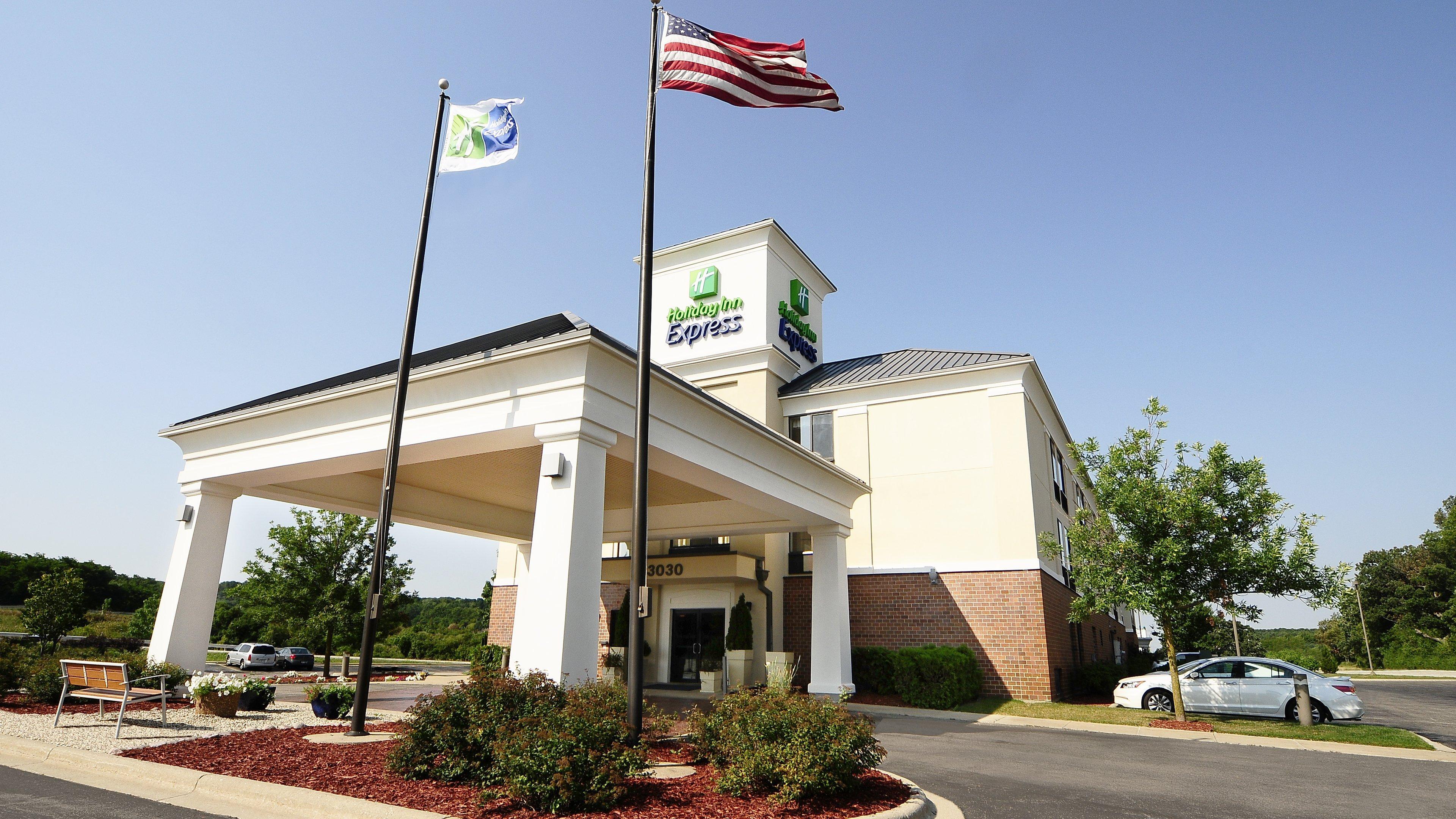 Holiday Inn Express - Delafield By Ihg Eksteriør billede