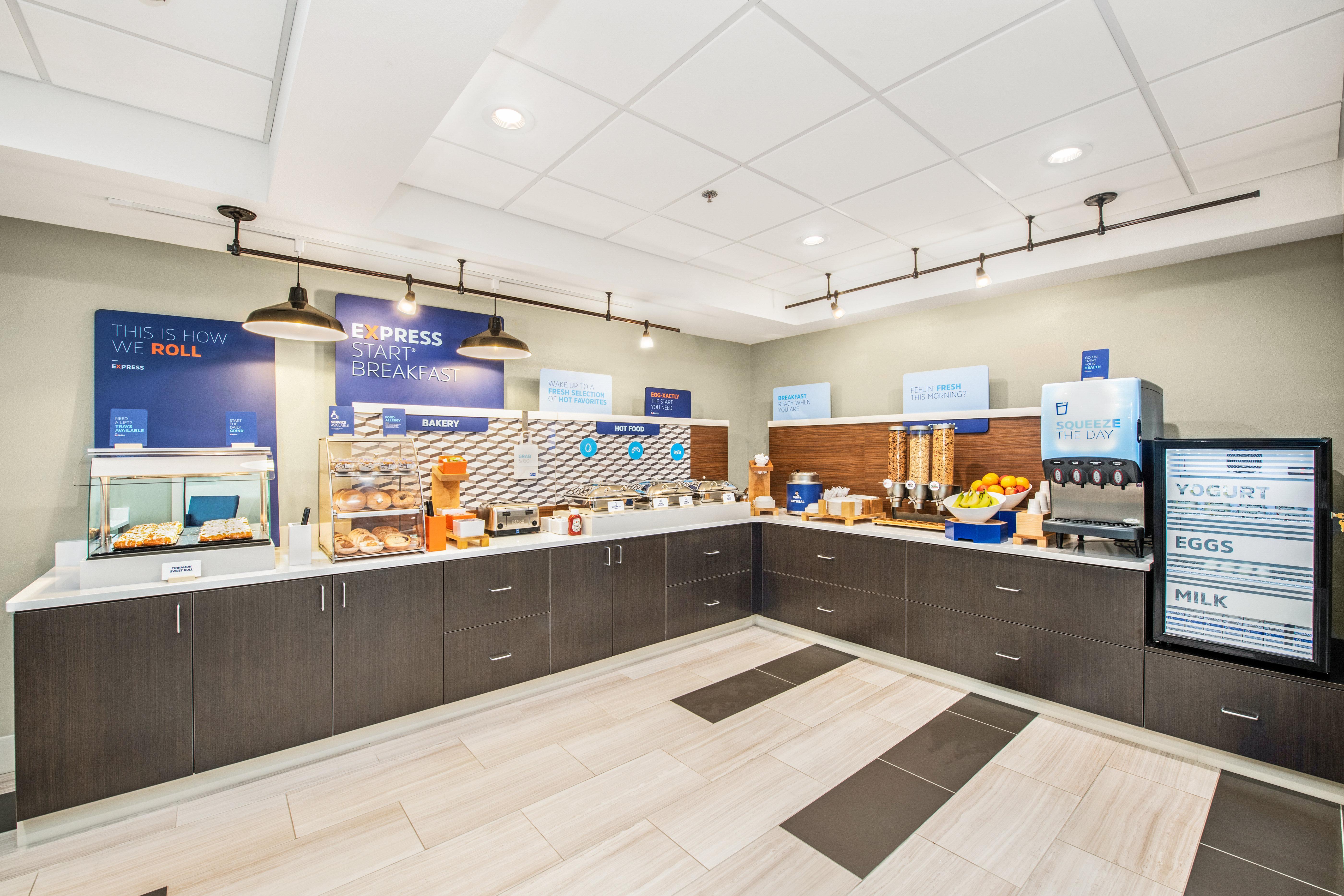 Holiday Inn Express - Delafield By Ihg Eksteriør billede